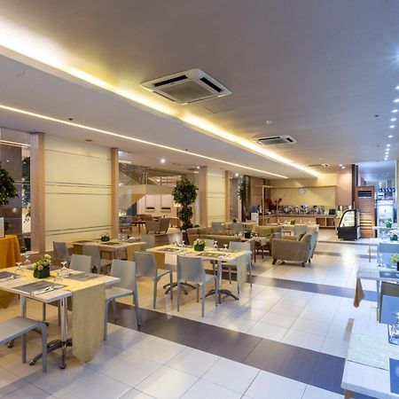 La Breza Hotel Кесон-Сити Экстерьер фото
