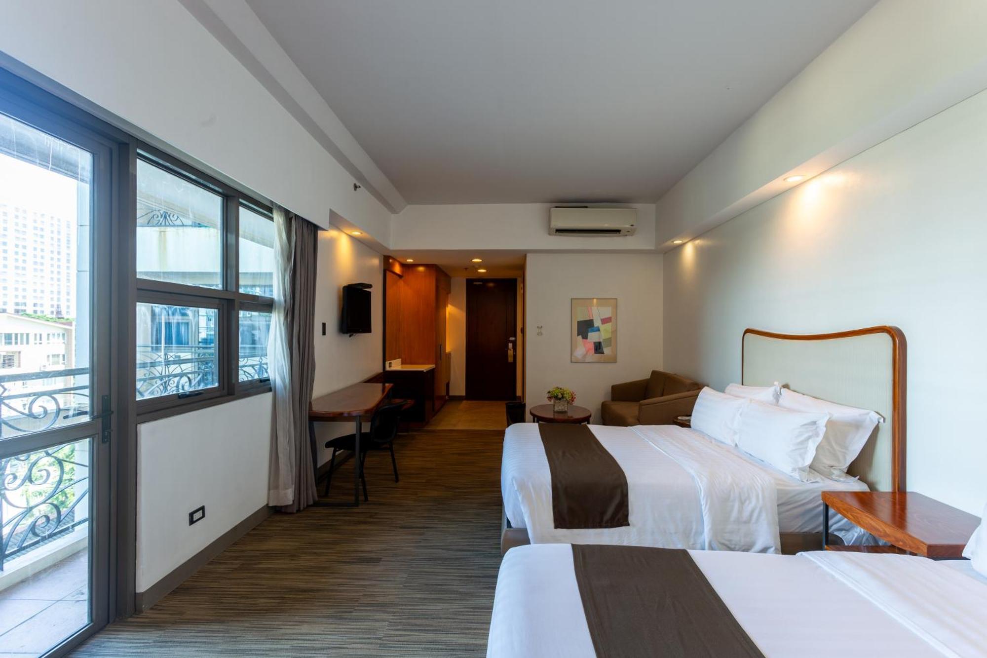 La Breza Hotel Кесон-Сити Экстерьер фото